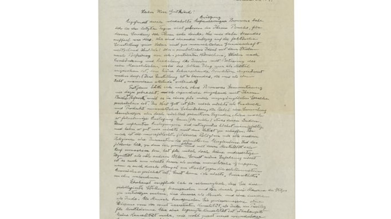 Undatierte Aufnahme zeigt einen handgeschriebenen Brief des deutsch-amerikanischen Physikers Albert Einstein (1879-1955) an den Philosophen Eric Gutkind.