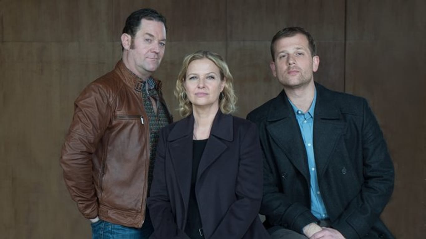 Die Kommissare Paul Böhmer (Jürgen Tonkel, l-r), Vera Lanz (Katharina Böhm), und Maximilian Murnau (Christoph Schechinger) haben der ZDF-Krimireihe "Die Chefin" erneut zum Quotensieg verholfen.