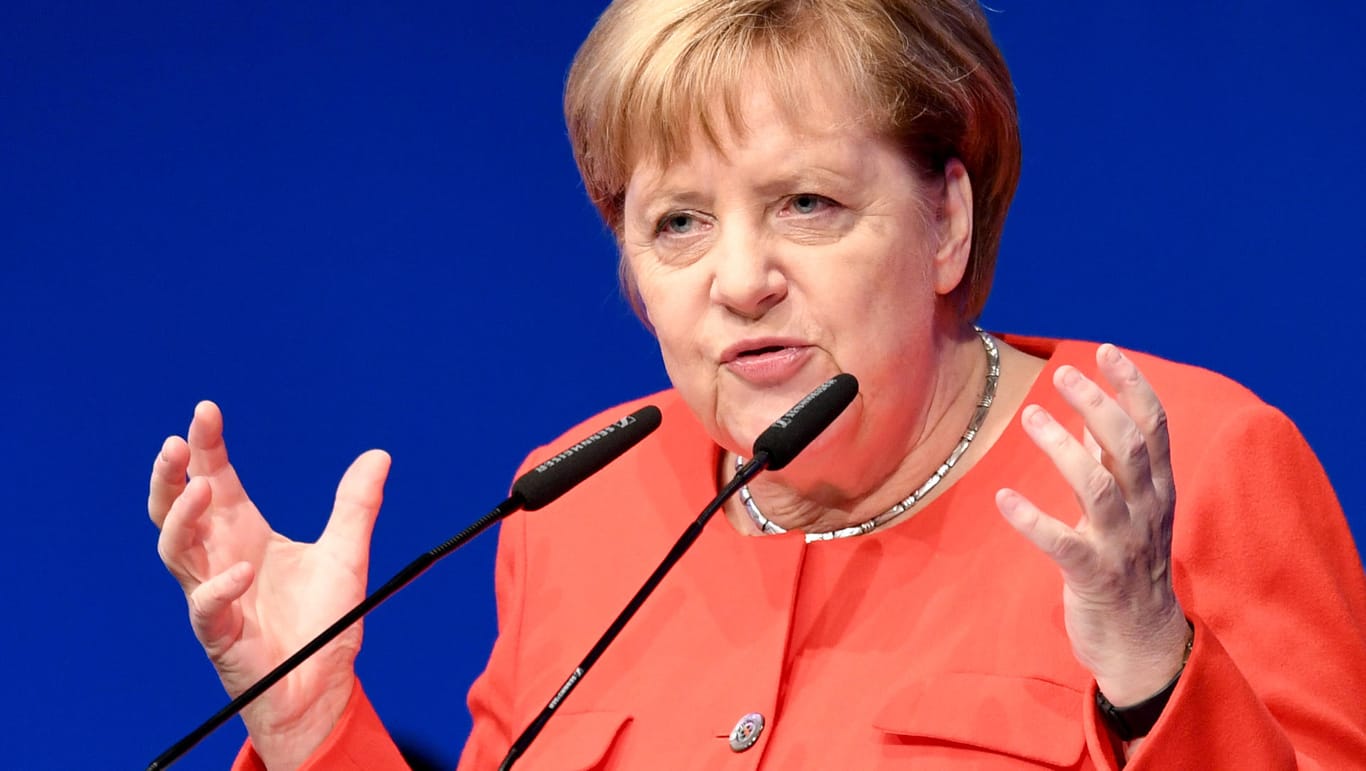 Bundeskanzlerin Angela Merkel: Alle Dieselbesitzer sollen "weiter ihre Mobilität nutzen können".