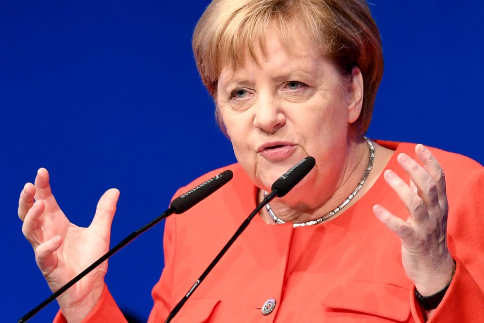 Bundeskanzlerin Angela Merkel: Alle Dieselbesitzer sollen "weiter ihre Mobilität nutzen können".