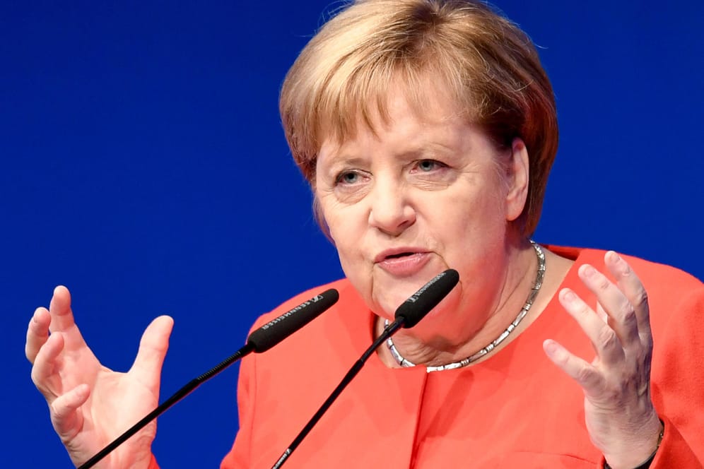 Angela Merkel in Kiel: Die Bundeskanzlerin forderte auf dem Deutschlandtag der Jungen Union Einigkeit – in der Union, in Deutschland und in Europa.