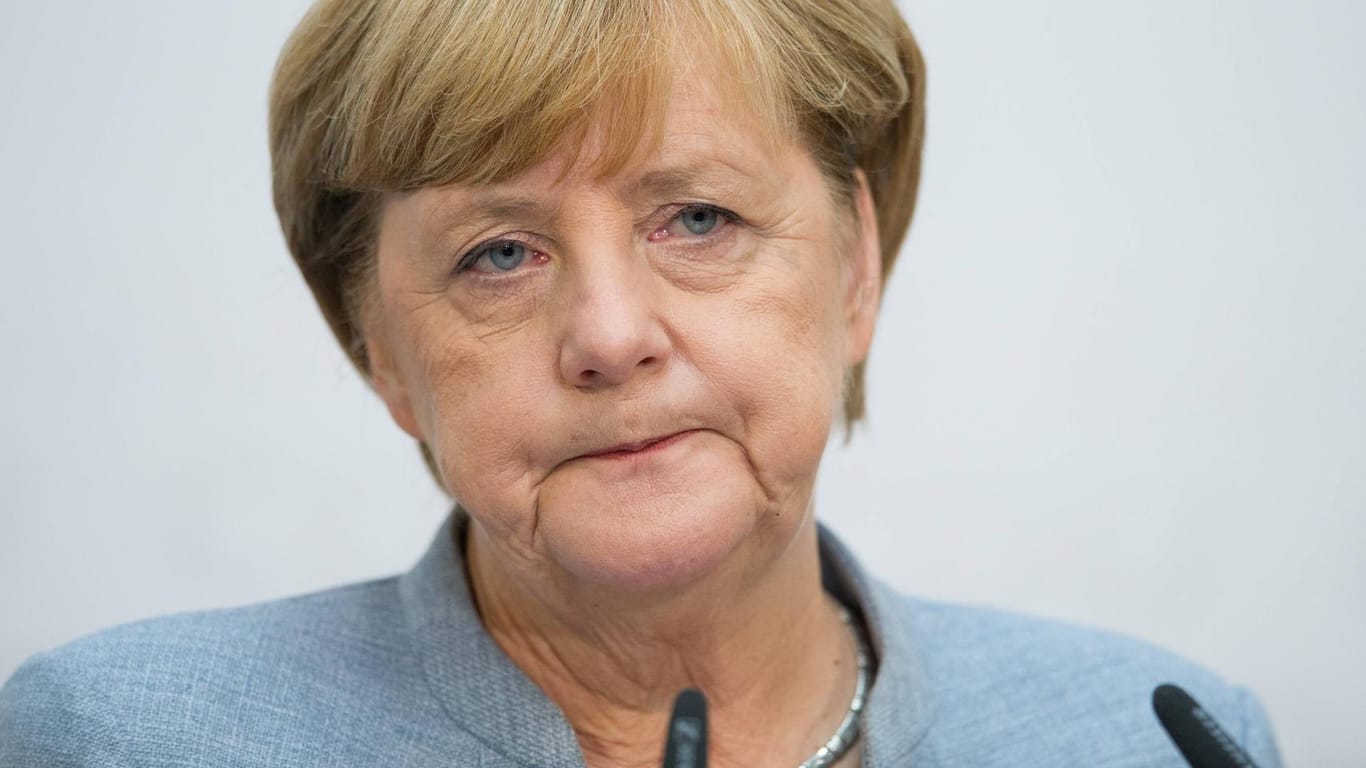 Angela Merkel: Gerade erst hat die Kanzlerin den Unionsstreit hinter sich gebracht, da drohen ihr erneut Chaoswochen.