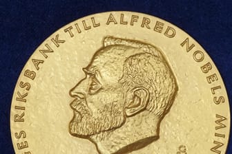 Die goldene Medaille, die mit dem Wirtschafts-Nobelpreis vergeben wird.