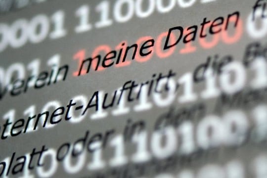 Die Verbraucherschützer sehen wesentliche Probleme in Bezug auf den Umgang von Anbietern Sozialer Medien mit Vorschriften der DSGVO.