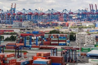 Container im Hamburger Hafen