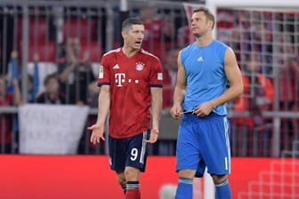 Auf Fehlersuche: Bayerns Robert Lewandowski (l.) und Manuel Neuer nach der 0:3-Niederlage gegen Borussia Mönchengladbach.