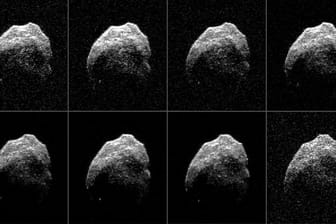 Die Bildkombo zeigt den Asteroid 2015 TB145, der in acht einzelnen Radarbildern dargestellt wird.