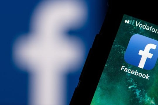 Facebook verlängert die Bedenkzeit vor der dauerhaften Löschung des Kontos auf 30 Tage.