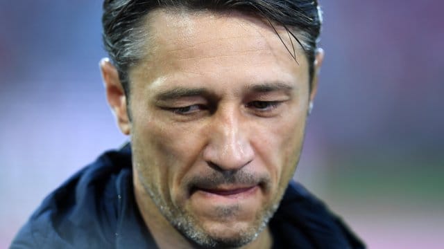 Bayern-Coach Niko Kovac muss auf viele seiner Spieler im Training verzichten. Bayern-Coach Niko Kovac muss auf viele seiner Spieler im Training verzichten.