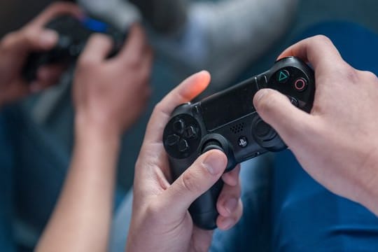 Playstation-Gamer müssen Fortnite-Battles nicht länger unter sich austragen.