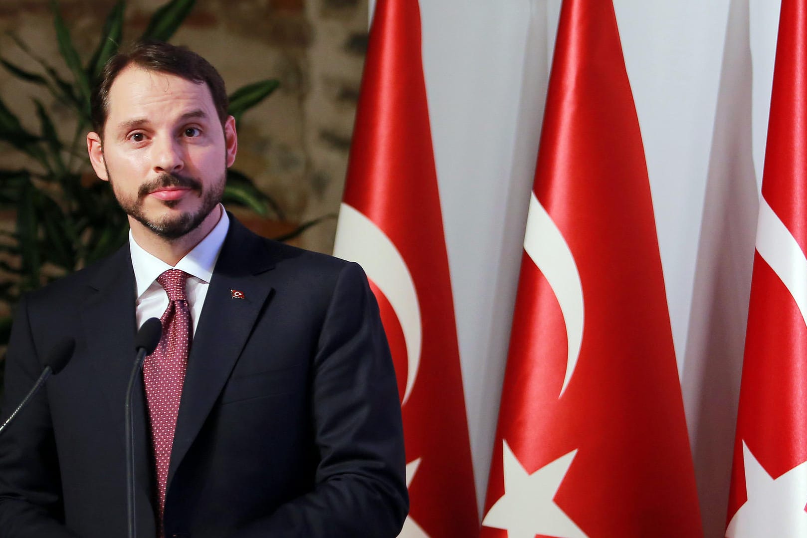 Berat Albayrak: Die türkische Regierung will mit Preissenkungen die hohe Inflation im Land bekämpfen.