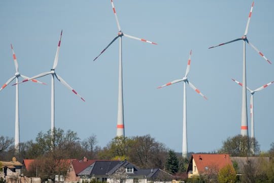 Windenergie: Die Lärmbelastung von Windrädern in Deutschland ist zu hoch.