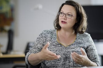 Andrea Nahles, SPD-Parteivorsitzende: "Wir werden ein neues, modernes Sozialstaatskonzept entwickeln", sagte Nahles der Wochenzeitung "Die Zeit".