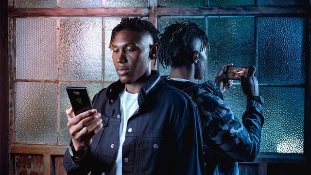 Beim Razer Phone 2 hat der Hersteller im Vergleich zum Vorgänger hauptsächlich am Inneren des Smartphones geschraubt. Beim Razer Phone 2 hat der Hersteller im Vergleich zum Vorgänger hauptsächlich am Inneren des Smartphones geschraubt.