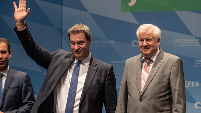 Söder und Seehofer bei einer CSU-Wahlkampfveranstaltung: Wer ist nach der Wahl noch im Amt?