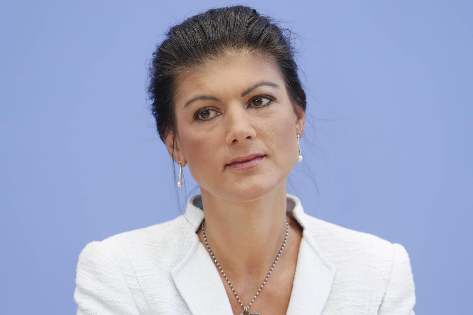 Sahra Wagenknecht, Vorsitzende der Fraktion die Linke im Bundestag: Wagenknecht hatte die Teilnahme an der "Unteilbar"-Demo in Berlin abgesagt, weil diese die Forderung nach offenen Grenzen vertrete.
