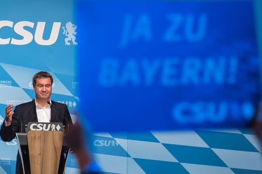 Umfragen sagen Christsozialen wie Sozialdemokraten massive Stimmverluste voraus.