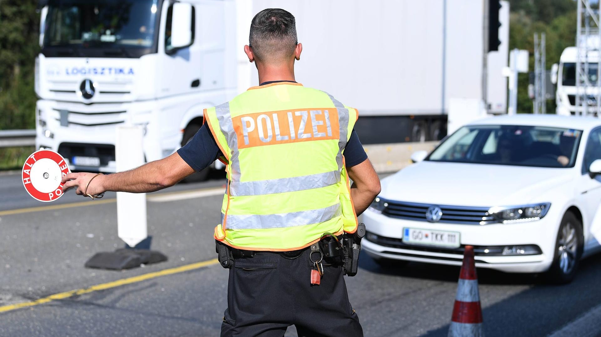 Deutsch-österreichische Grenze: Bundesinnenminister Horst hat die Grenzkontrollen für sechs Monate verlängert. Deutsch-österreichische Grenze: Bundesinnenminister Horst hat die Grenzkontrollen für sechs Monate verlängert.