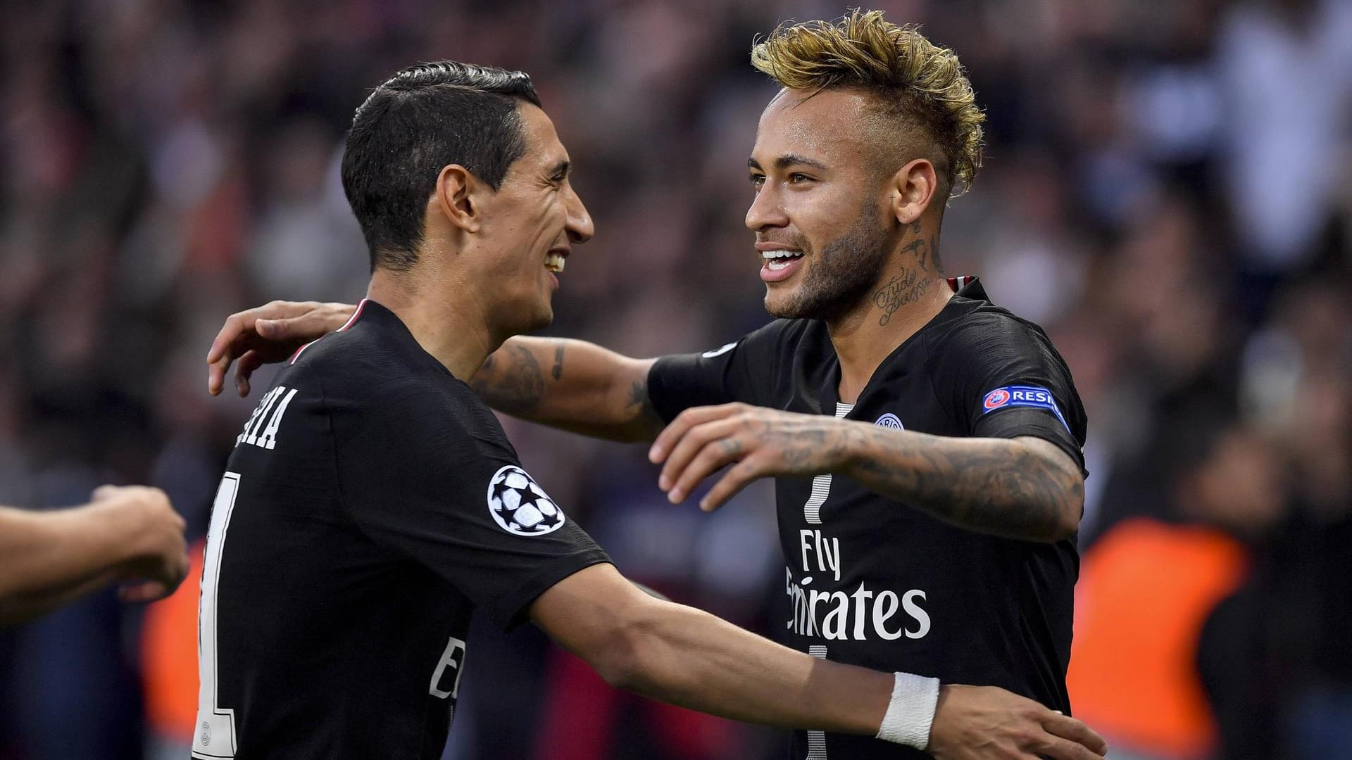 Sieg mit Fragezeichen: Angel Di Maria (l.) und Neymar hatten mit Paris gegen Belgrad kaum Probleme.