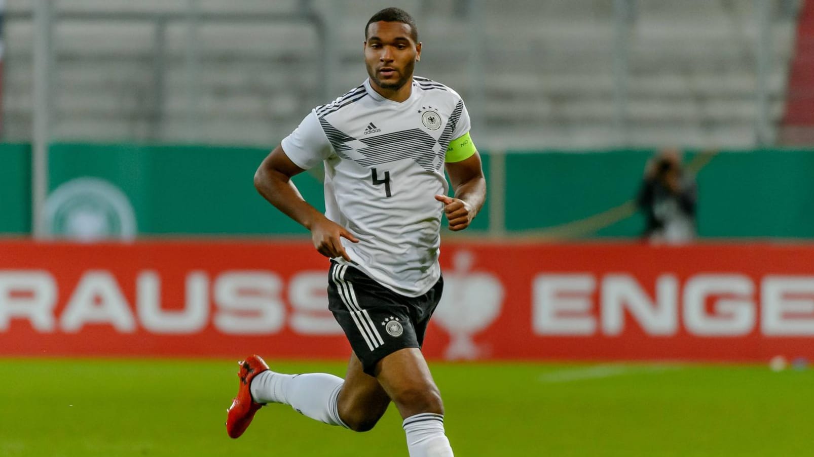 Steht in Paris im DFB-Kader: Jonathan Tah.