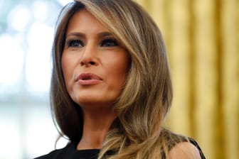 First Lady Melania Trump: Berichte über die angebliche Untreue ihres Mannes seien "natürlich nicht immer angenehm".