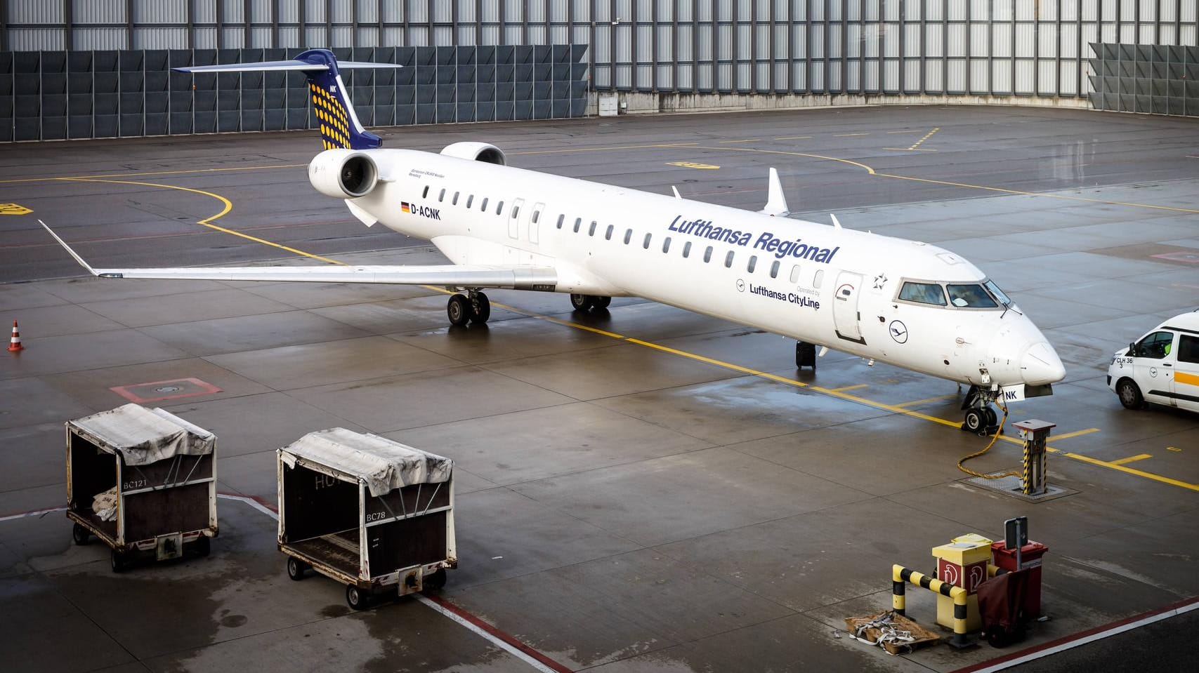 Eine Bombardier CRJ900 der Lufthansa in München: Der Vorfall ereignete sich in einer Maschine diesen Typs.