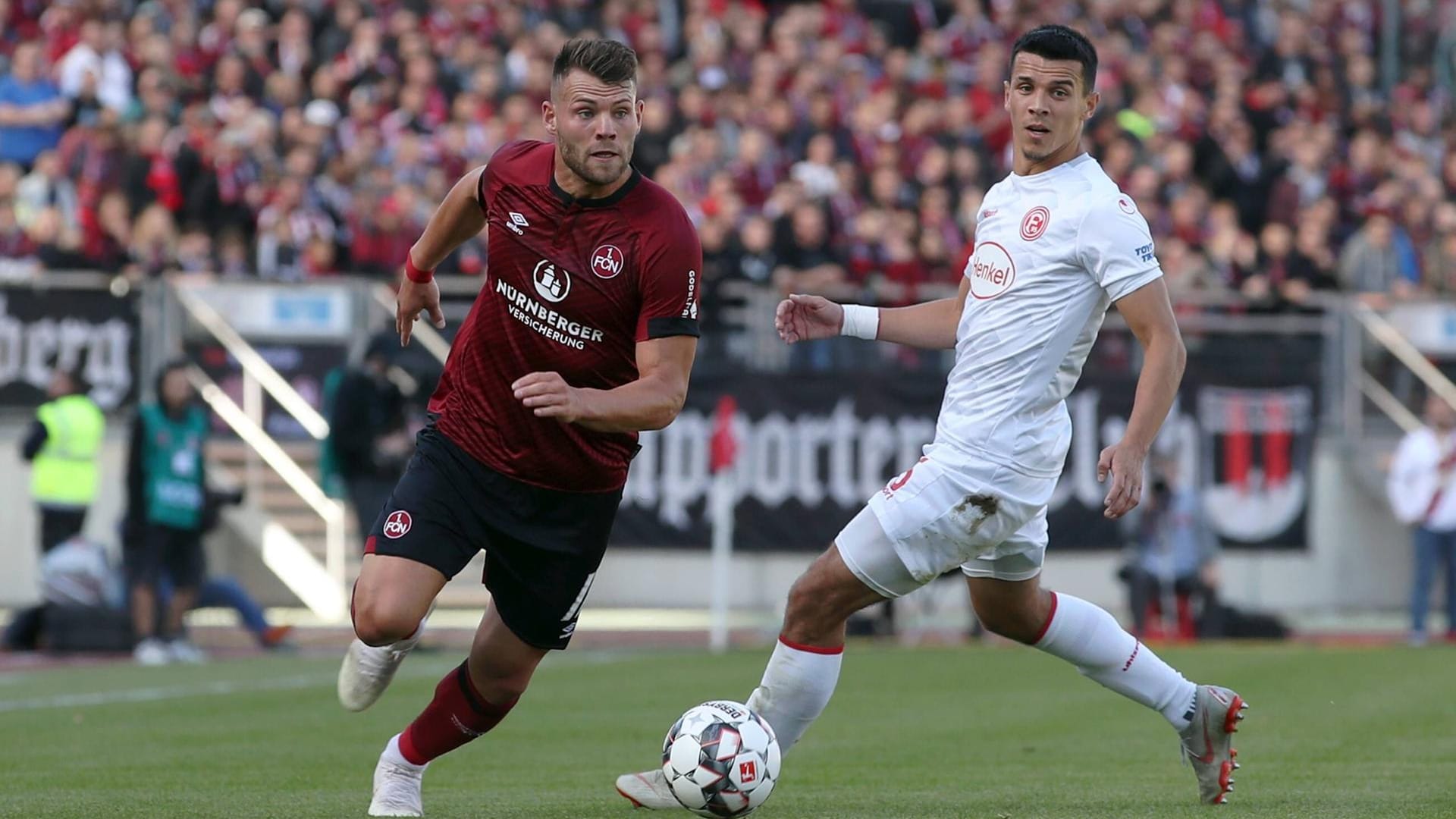 Eduard Löwen (l.) ist einer der Hoffnungsträger des FCN. Der U21-Nationalspieler treibt das Spiel aus dem Mittelfeld an.