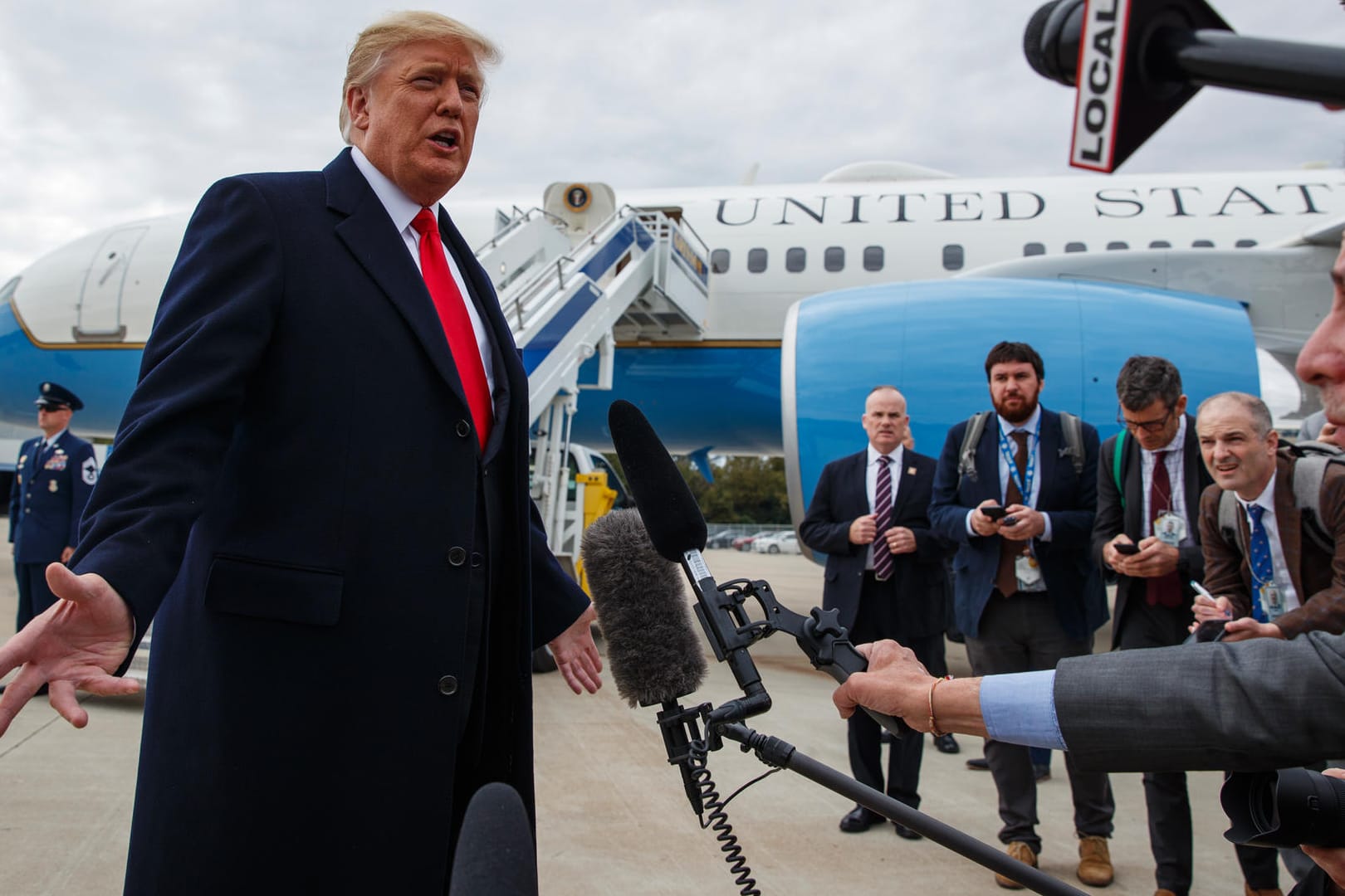 Präsident Donald Trump: Der US-Präsident steckt nach dem Verschwinden des Journalisten Dschamal Chaschukdschi in der Zwickmühle.