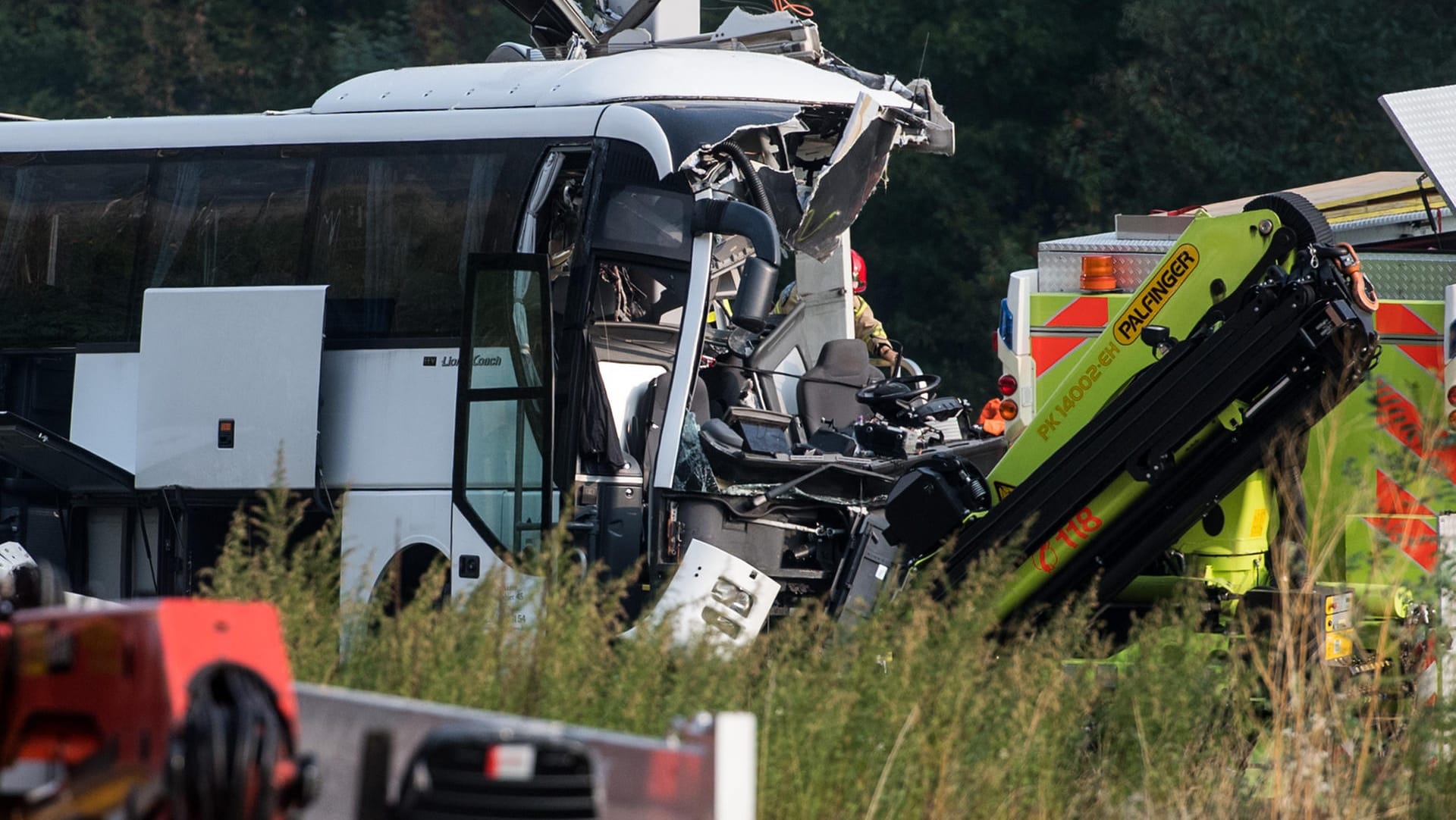 Busunglück im Tessin: Der Unfall ereignete sich etwa 20 Kilometer westlich des Lago Maggiore.