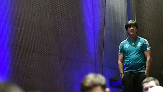 Joachim Löw kündigte auf der PK personelle Veränderungen an.
