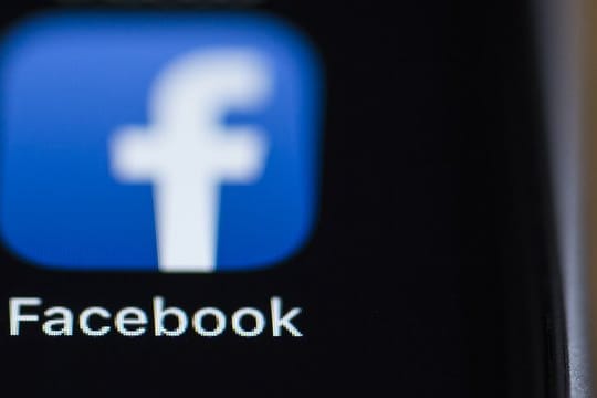Facebook-Nutzer können auf einer Hilfe-Seite des Online-Netzwerks prüfen, ob sie von dem Hacker-Angriff, der vor zwei Wochen bekannt wurde, betroffen sind.