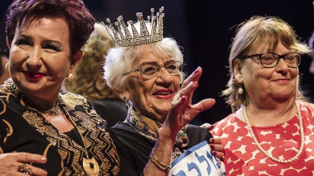 Die 93-jährige Holocaust-Überlebende Tova Ringer (.
