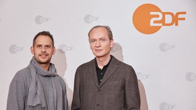 Schauspieler Moritz Bleibtreu (l) und Autor Ferdinand von Schirach 2014 in Hamburg.