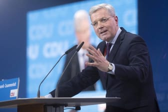 Norbert Röttgen spricht auf dem CDU-Parteitag Ende Februar: Der CDU-Politiker fordert eine Erneuerung seiner Partei – der auch personelle Konsequenzen folgen müssten.