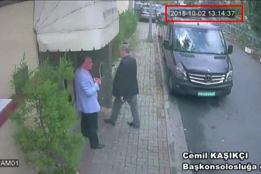 Die Aufnahme einer Überwachungskamera zeigt Chaschukdschi, wie er das Konsulat in Istanbul betritt: Saudi-Arabien soll nun angeblich planen, seinen gewaltsamen Tod einzuräumen.