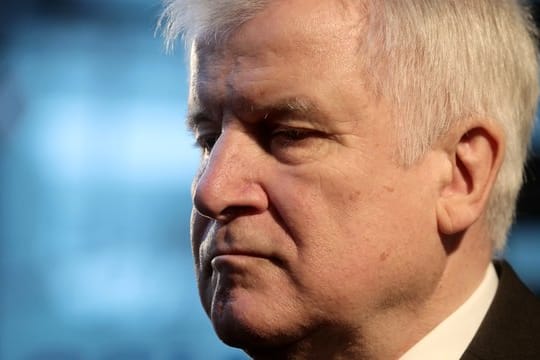 "Wir glauben, dass alles seine Zeit hat": Der CSU-Kreisverband Kronach fordert die Ablösung des von Parteichef Horst Seehofer.