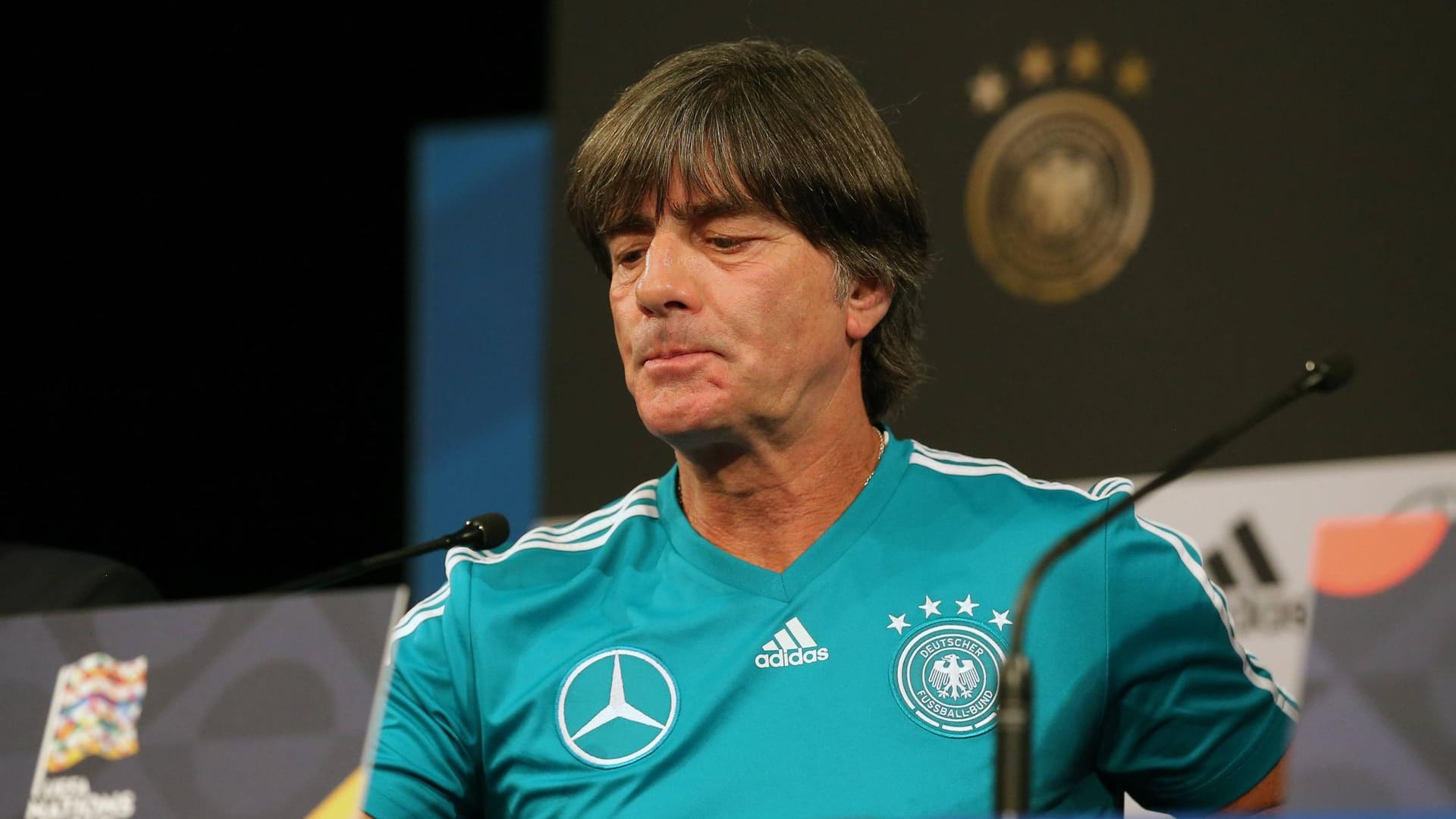 Bundestrainer unter Druck: Joachim Löw steht vor einem der wichtigsten Spiele seiner Karriere.