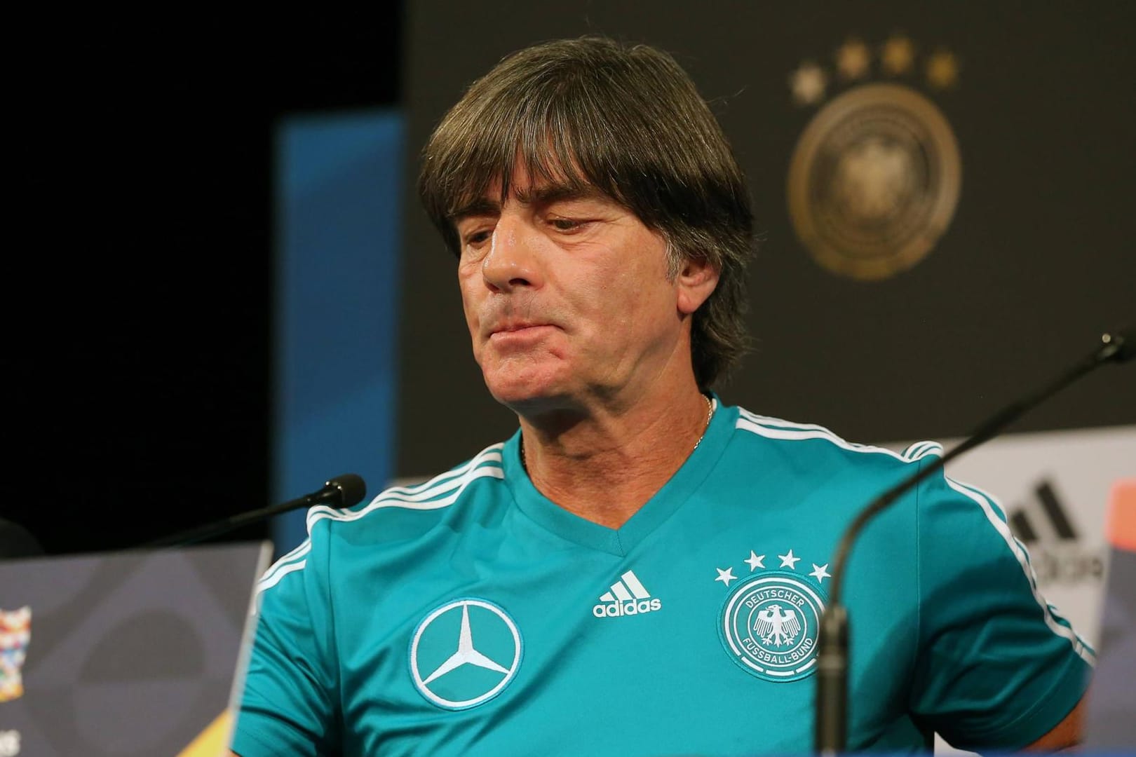 Bundestrainer unter Druck: Joachim Löw steht vor einem der wichtigsten Spiele seiner Karriere.