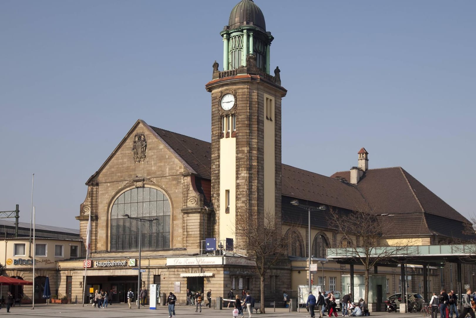 Pilotprojekt am Hauptbahnhof: Die Deutsche Bahn testet einen desinfizierenden Lack, um Oberflächen dauerhaft keimfrei zu halten.