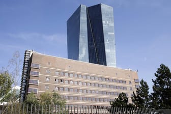 Europäische Zentralbank: Den Einlagensatz hält die Bank negativ.