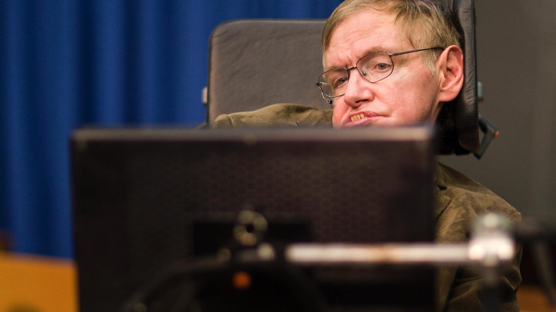 Der berühmte Physiker Stephen Hawking: Nach seinem Tod erscheint nun sein letztes Buch.