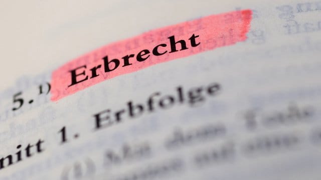 Erbrecht: Es ist in jedem Land etwas anders geregelt, zum Beispiel mit Blick auf Pflichtteilsansprüche.