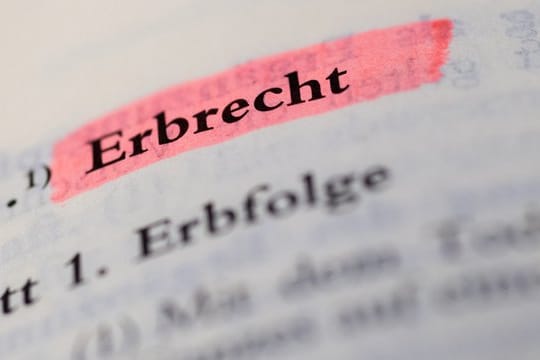 Erbrecht: Es ist in jedem Land etwas anders geregelt, zum Beispiel mit Blick auf Pflichtteilsansprüche.