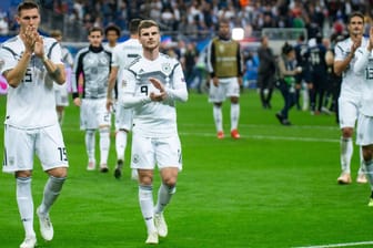 Applaus nach dem 1:2: Trotz der Niederlage gegen Frankreich zeigte sich die DFB-Elf verbessert.