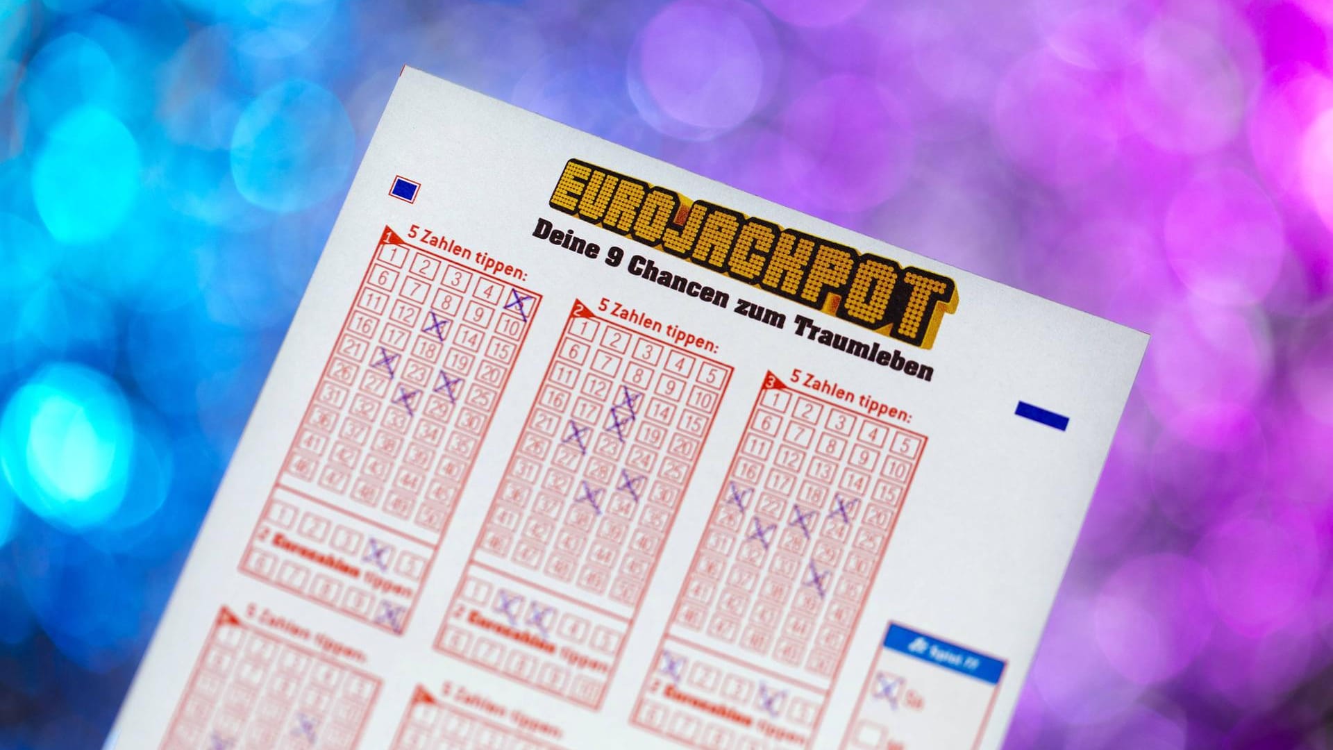 Ein Tippschein für Eurolotto: 74 Millionen sind diese Woche im Jackpot. Ein Tippschein für Eurolotto: 74 Millionen sind diese Woche im Jackpot.