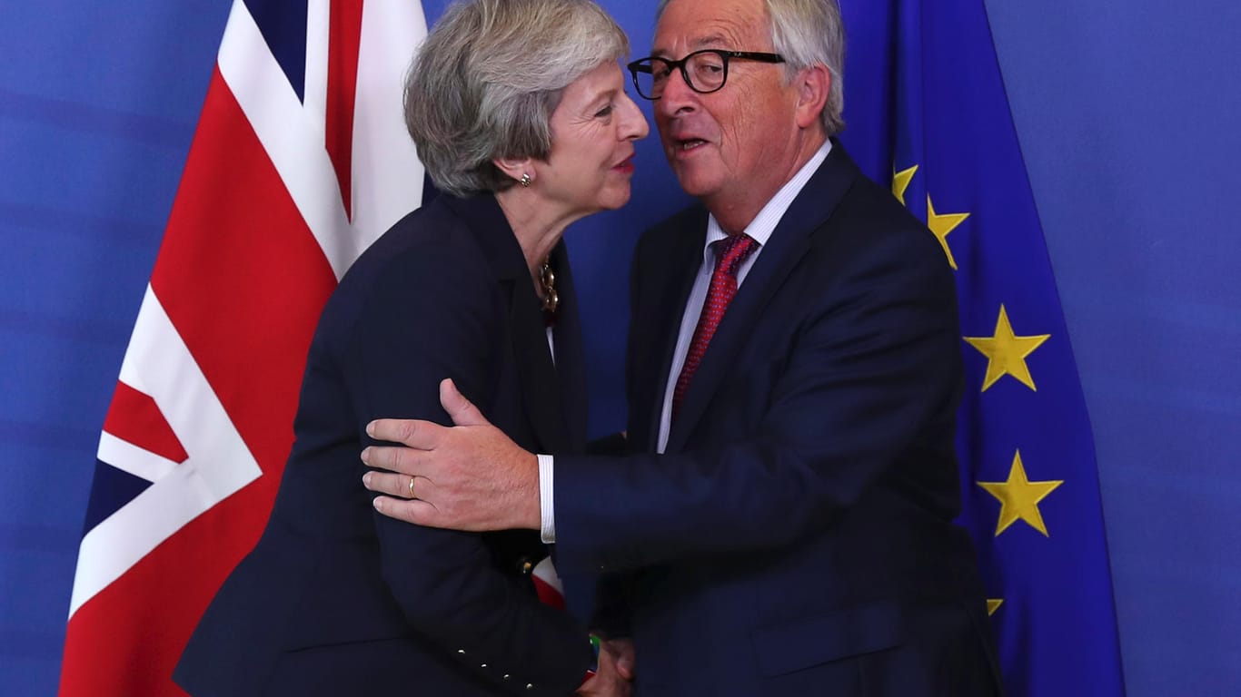Die britische Ministerpräsidentin Theresa May imd EU-Kommissionspräsident Jean-Claude Juncker.