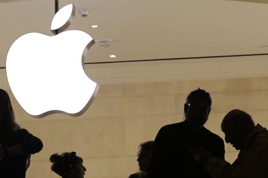 Auf der Webseite von Apple erfahren Verbraucher jetzt, wann Daten auf dem Gerät verarbeitet werden und wann sie in der Cloud landen.