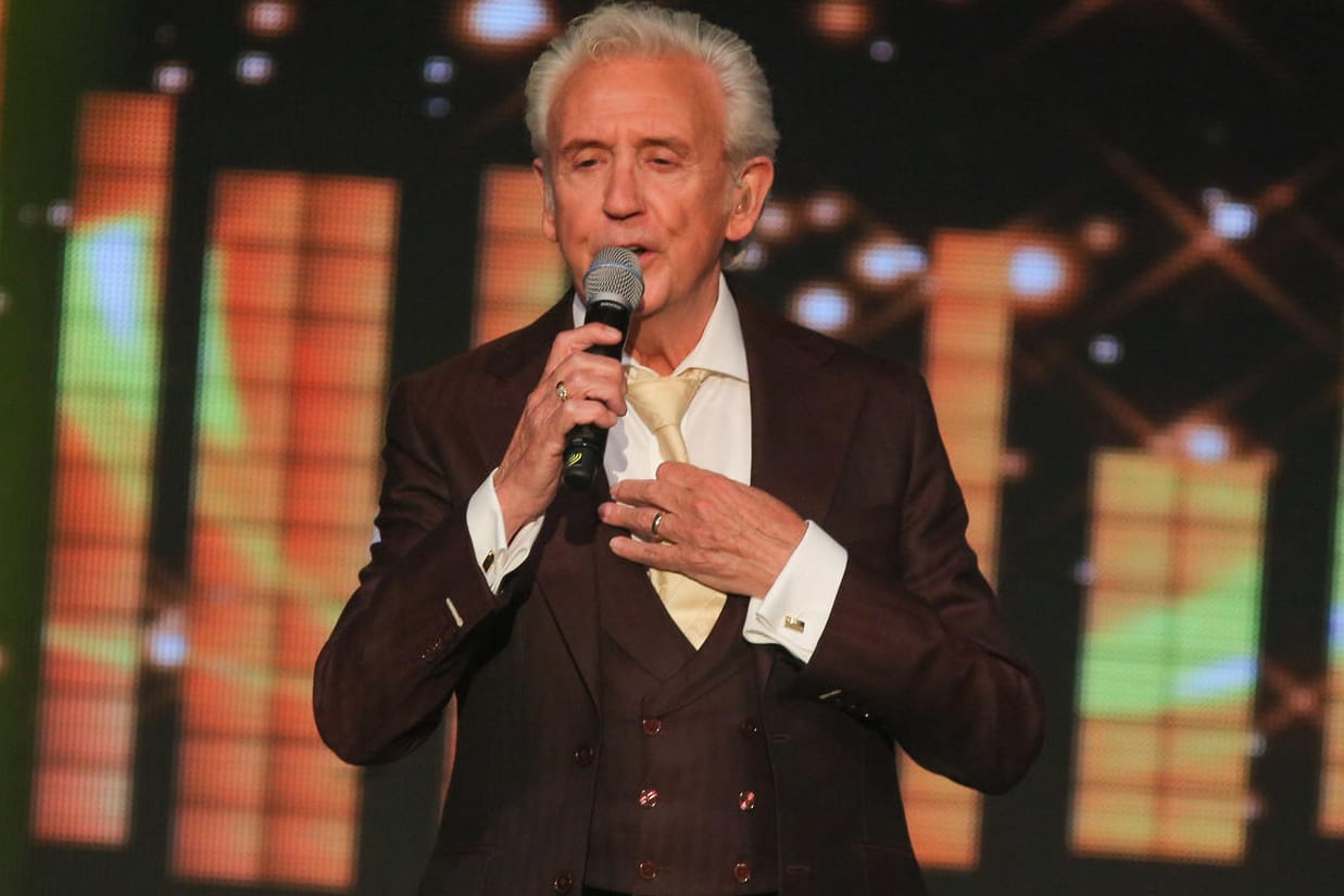 Tony Christie: Der Sänger wäre innerlich fast verblutet, musste notoperiert werden.