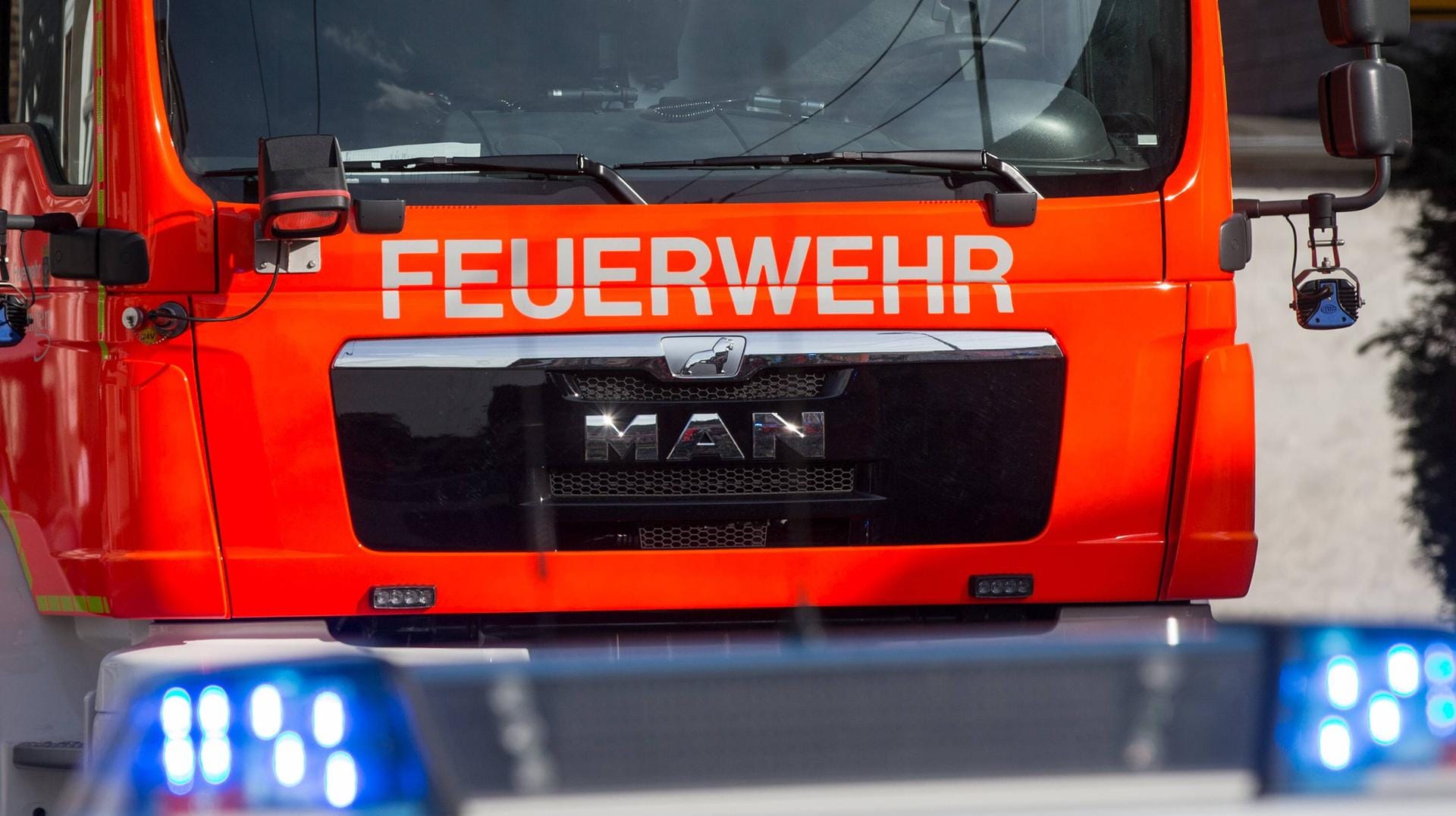 Überfall in Chemnitz: Die Feuerwehr konnte den Brand im Restaurant schnell unter Kontrolle bringen. Überfall in Chemnitz: Die Feuerwehr konnte den Brand im Restaurant schnell unter Kontrolle bringen.