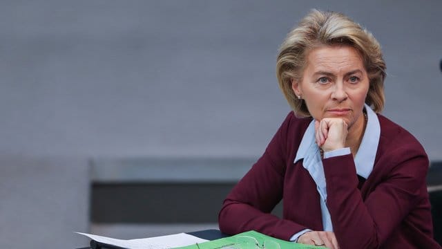 Verteidigungsministerin Ursula von der Leyen (CDU) im Bundestag.